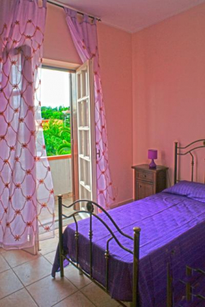 Отель La Casa Di Mirò  Караффа-Ди-Катандзаро